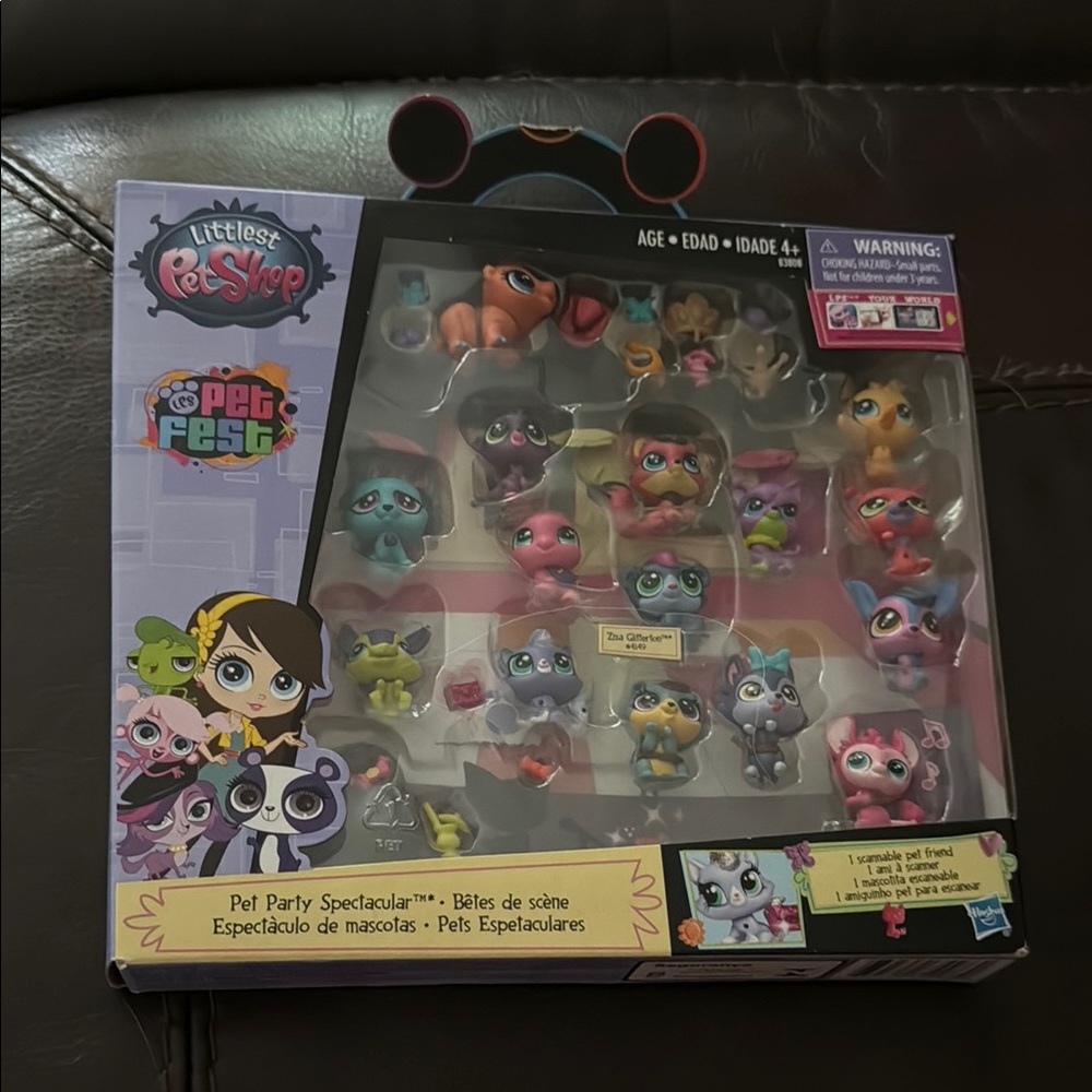 Littlest Pet Shop Pet Fest Pet Party Spectacular Set with Vibrant Colors